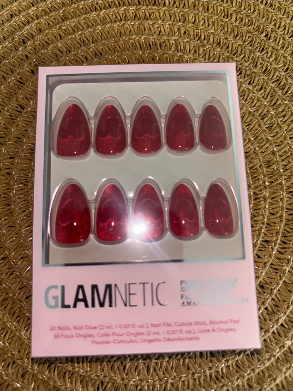 GLAMNETIC Red Gloss Press-On Nails - 30 Piece Set